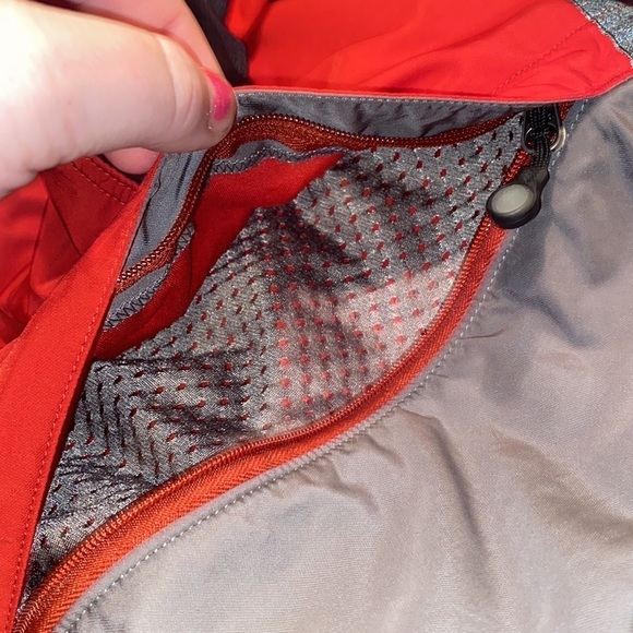 Patagonia red and gray windbreaker - Picture 8 of 11